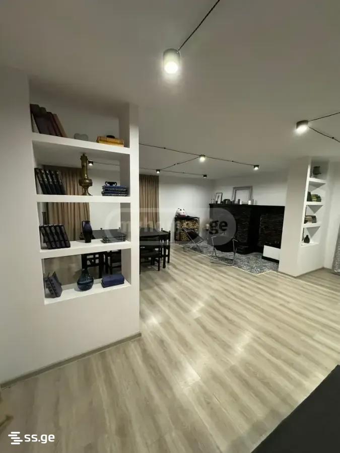 5 Room Private House For Sale view 3