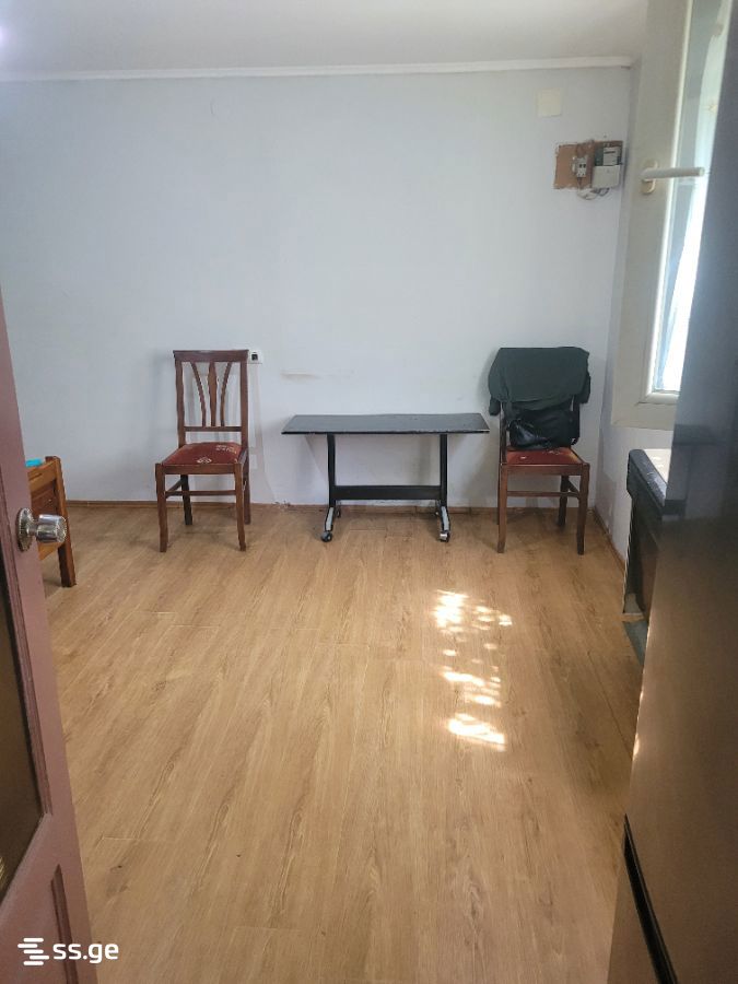 1 Room Private House For Rent. Mukhiani view 4