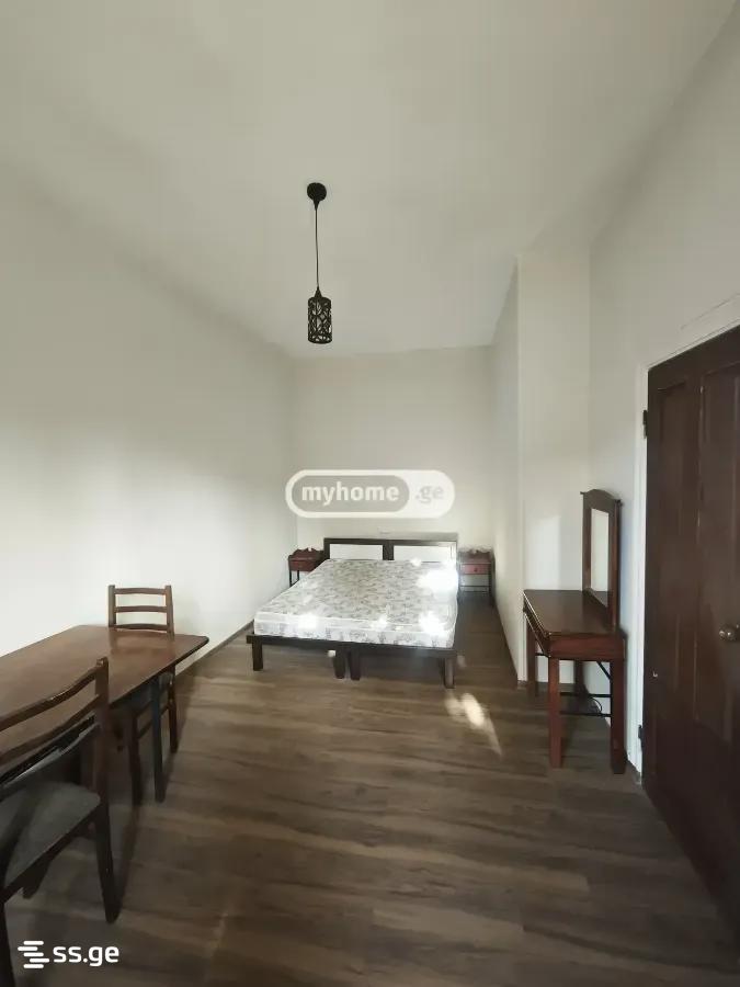 8 Room Hotel For Rent. Vake view 9