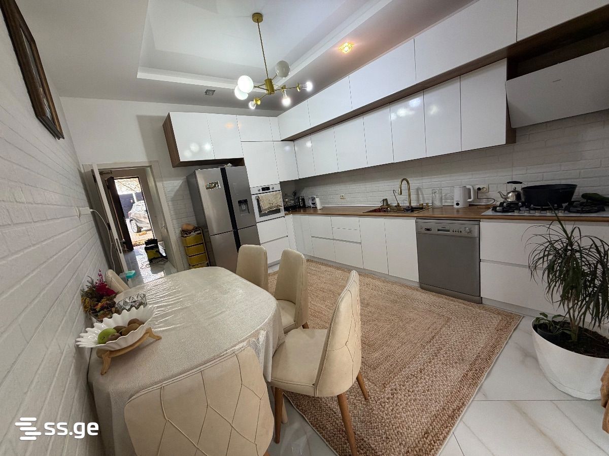 6 Room Private House For Rent. Varketili view 8