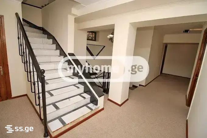 12 Room Hotel For Rent. Mtatsminda view 26