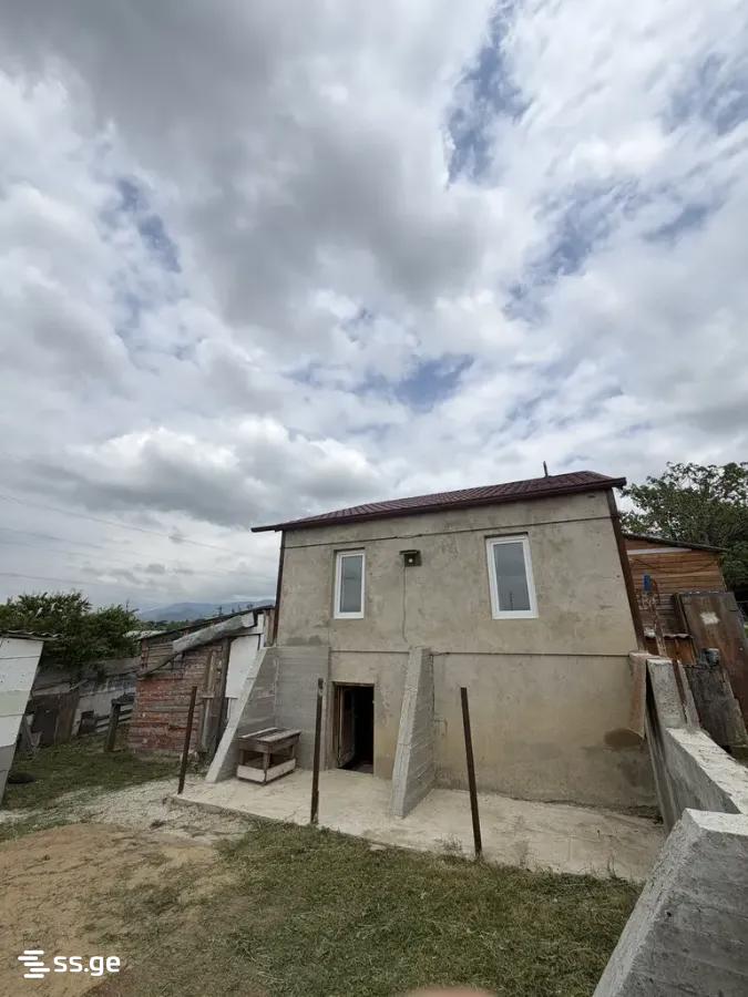 3 Room Private House For Sale view 2