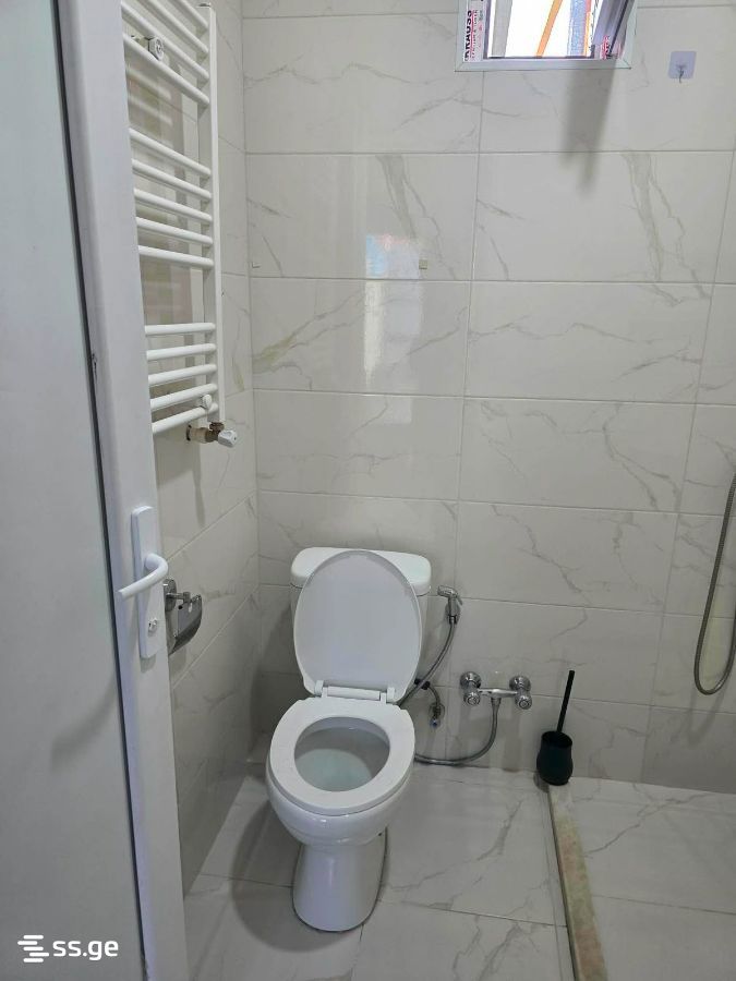 2 Room Private House For Rent. Varketili view 7
