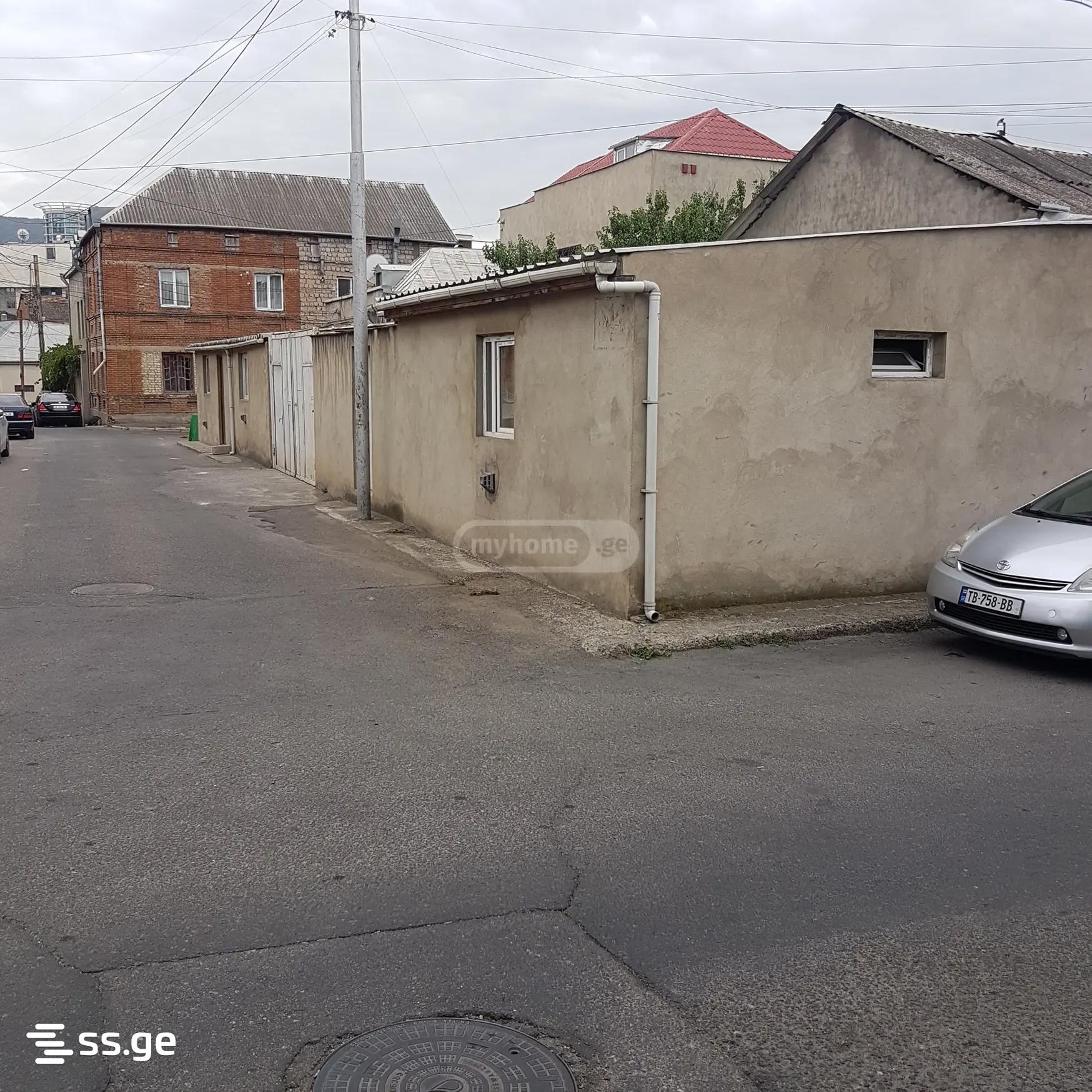 4 Room Private House For Sale view 1