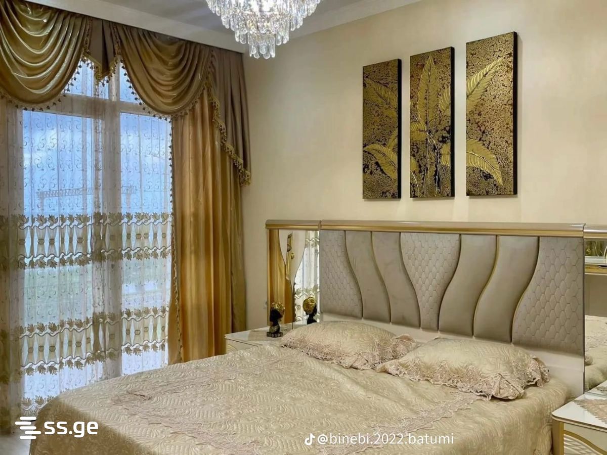 8 Room Private House For Sale view 10