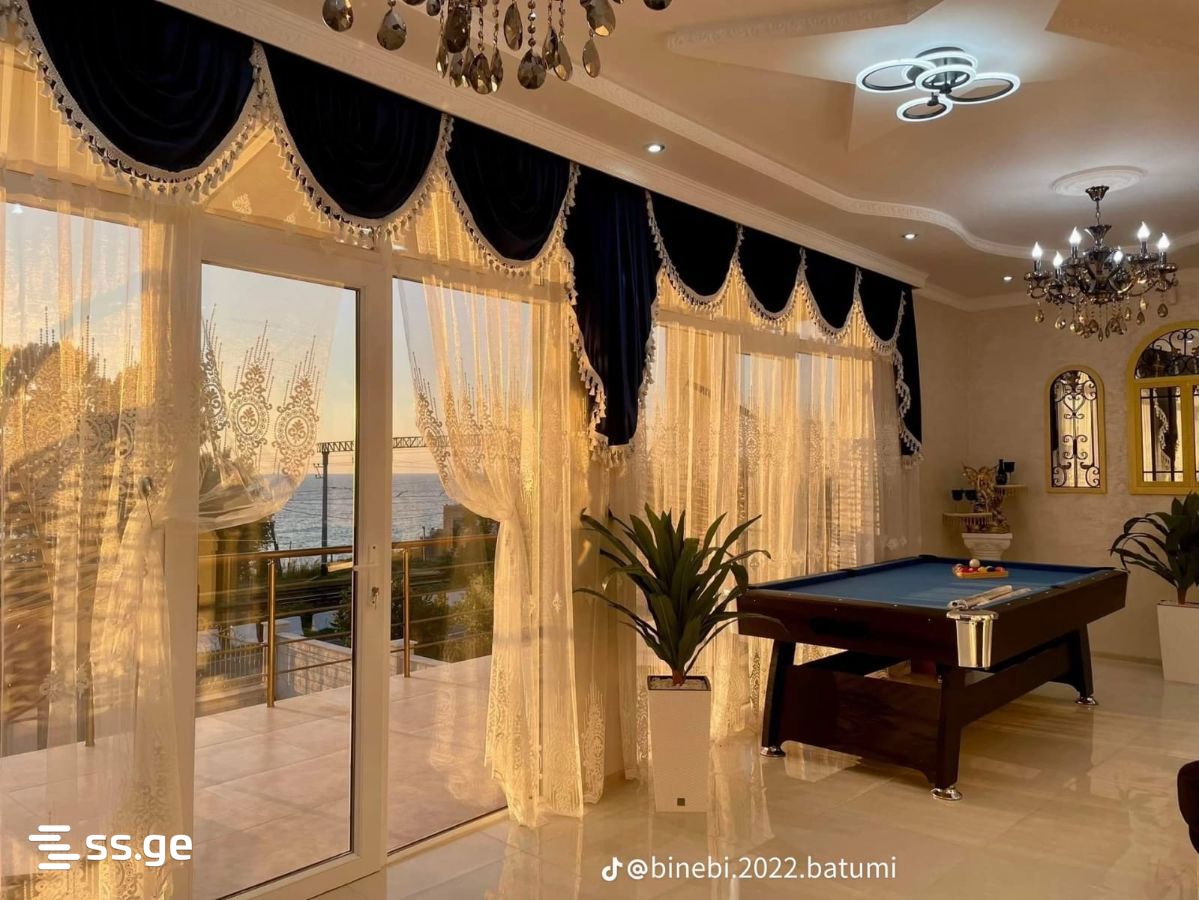 8 Room Private House For Sale view 6
