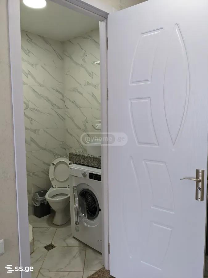 1 Room Flat Daily Rent. Batumi view 5