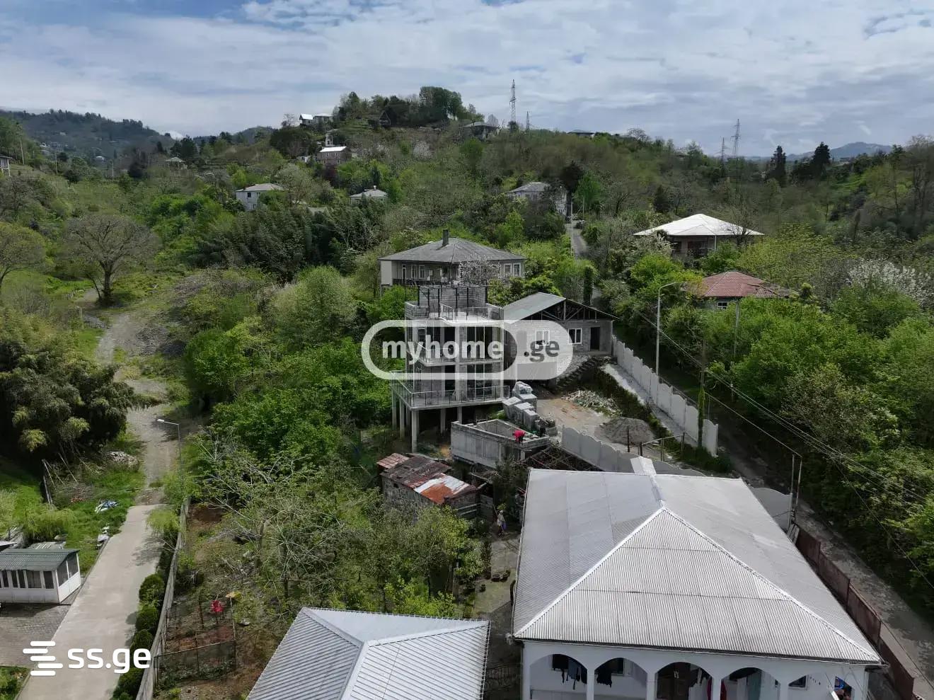 5 Room Private House For Sale view 1
