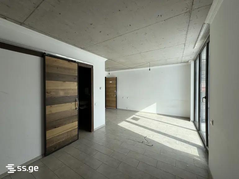 1 Room Flat For Sale view 2