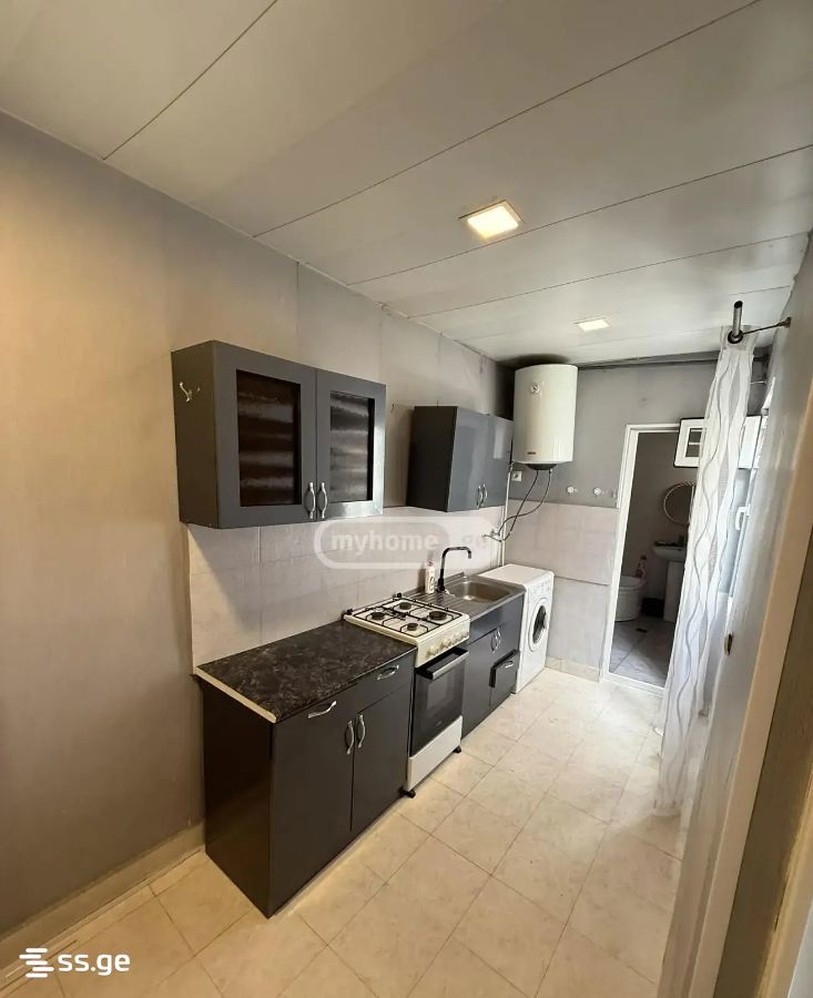 3 Room Private House For Rent. Sololaki view 6