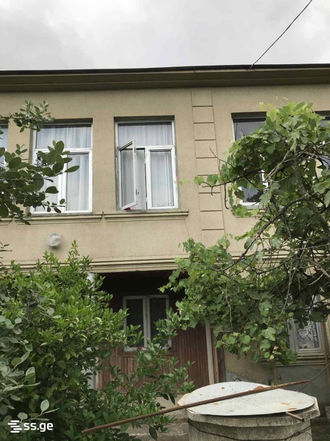 5 Room Private House For Sale view 2