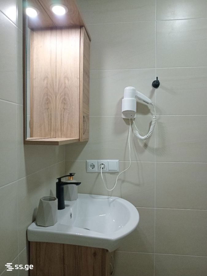 1 Room Flat Daily Rent. Gonio view 8