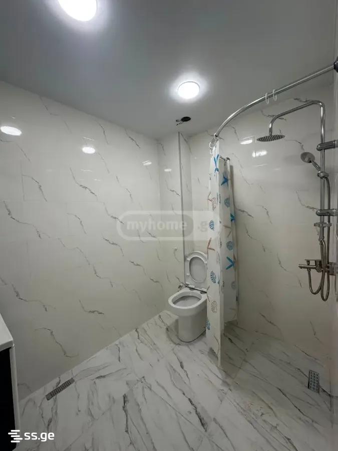 6 Room Private House For Sale view 9