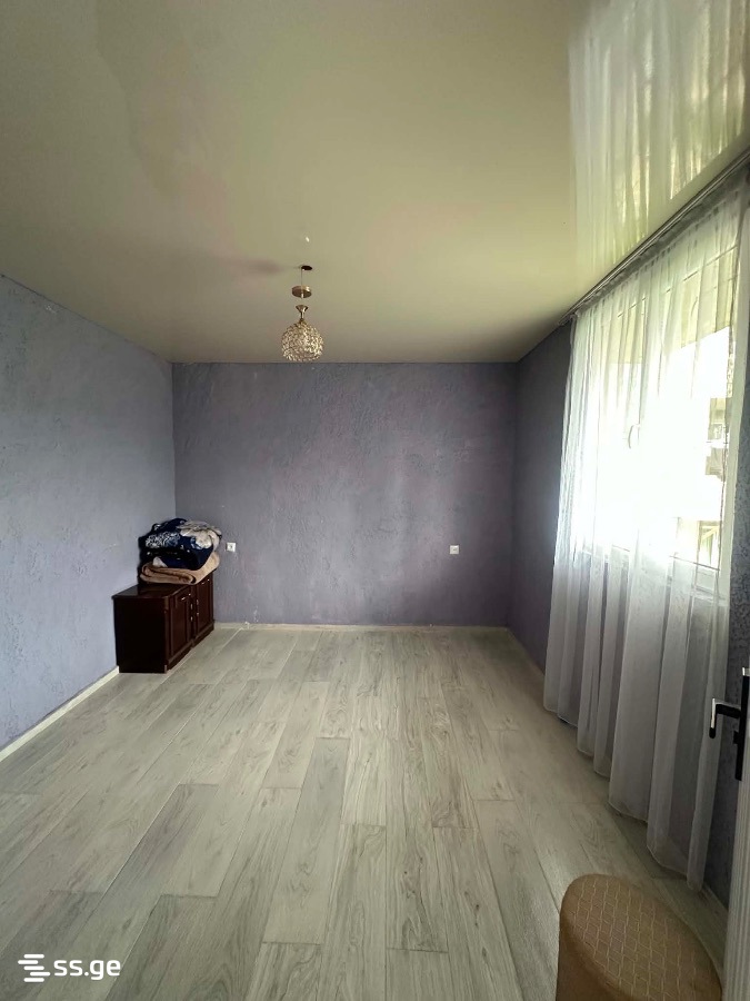 5 Room Private House For Sale view 4