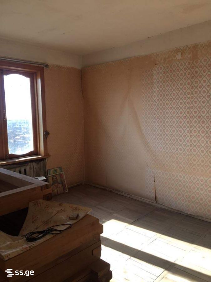 Продажа 4-комната Квартира view 3