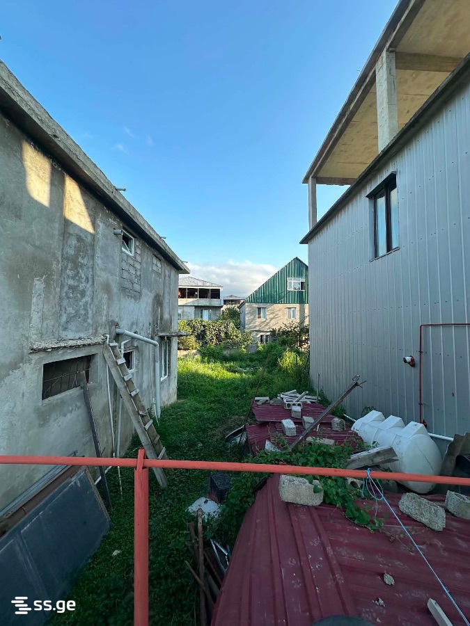 5 Room Private House For Sale view 9