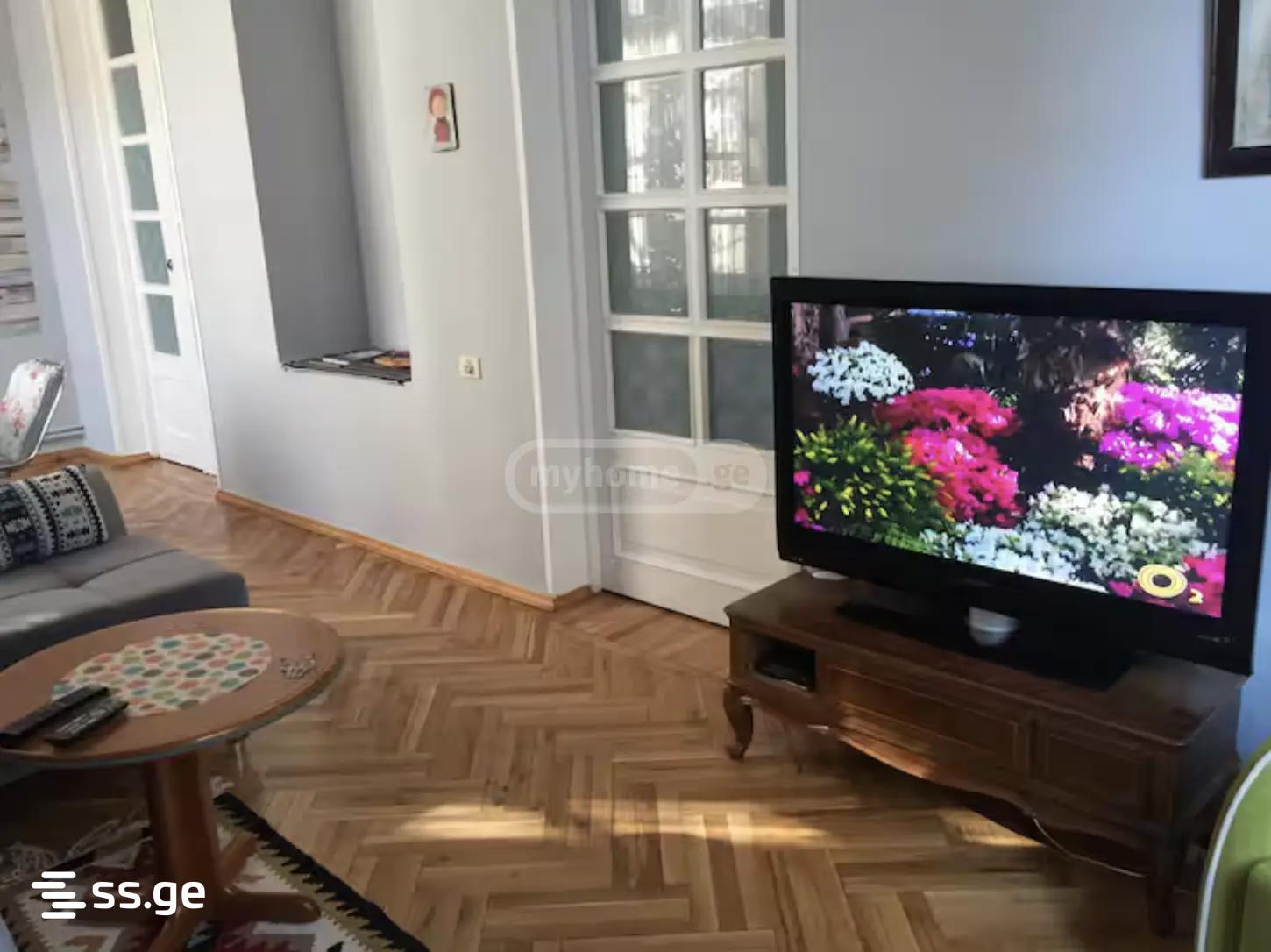 7 Room Private House For Sale view 8