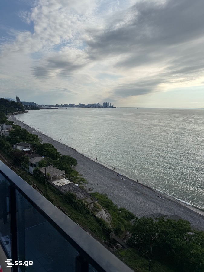 5 Room Flat For Rent. Makhindjauri view 1