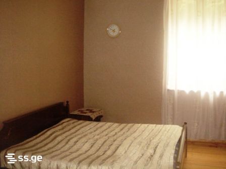 4 Room Summer Cottage For Rent. Tskneti view 4