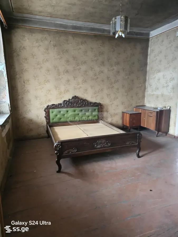 10 Room Private House For Sale view 3