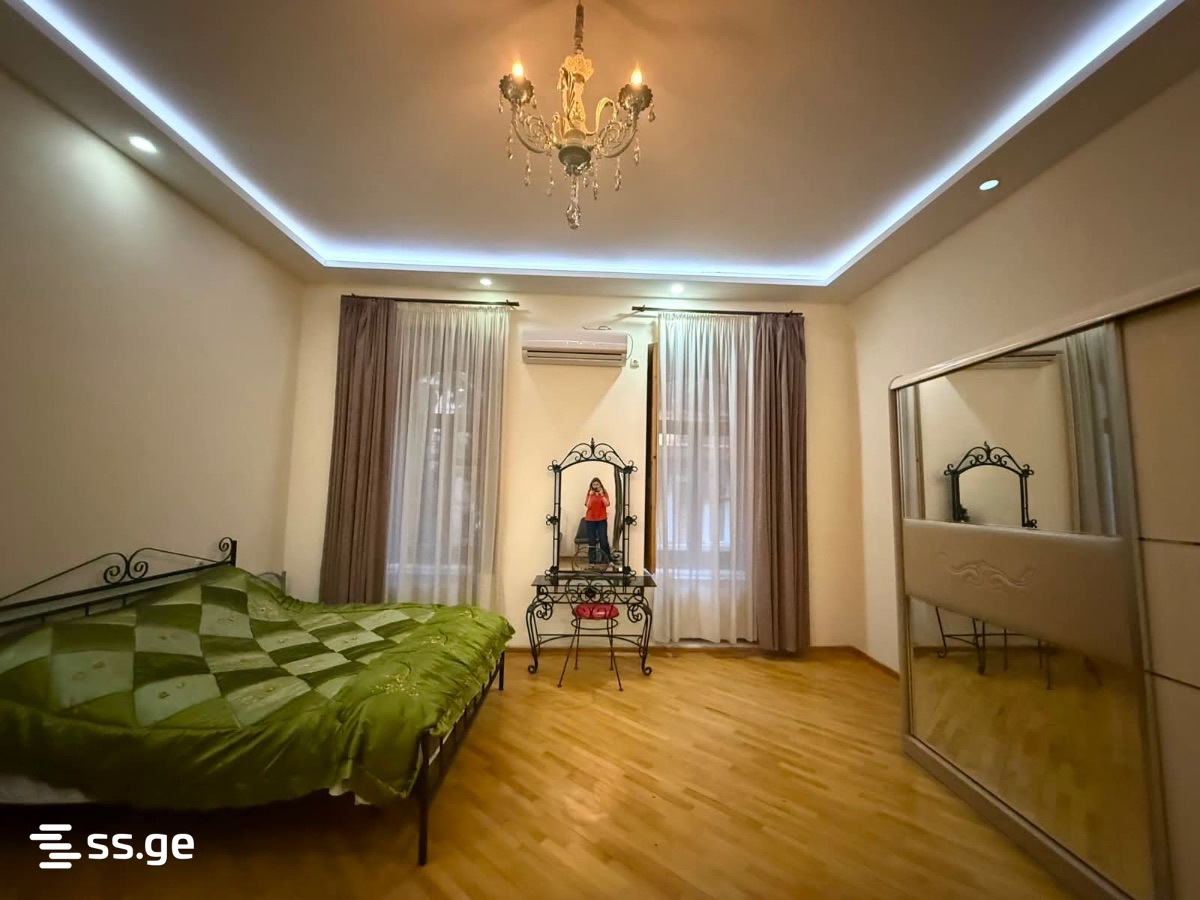 2 Room Private House Daily Rent. Sololaki view 6