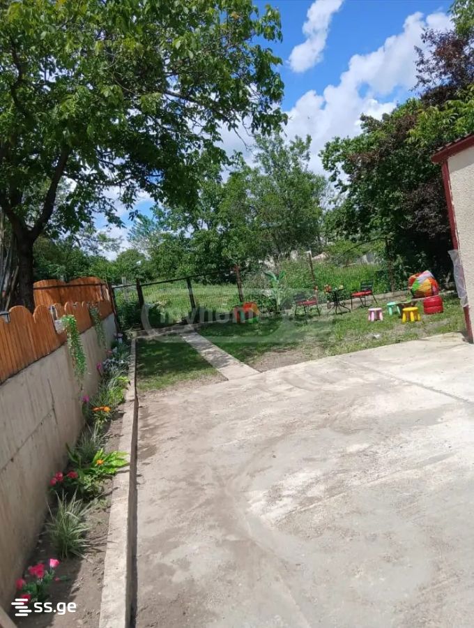3 Room Private House For Sale view 9