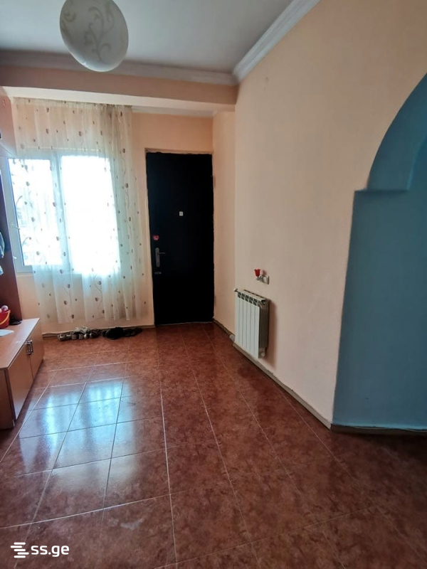 10 Room Private House For Sale view 4