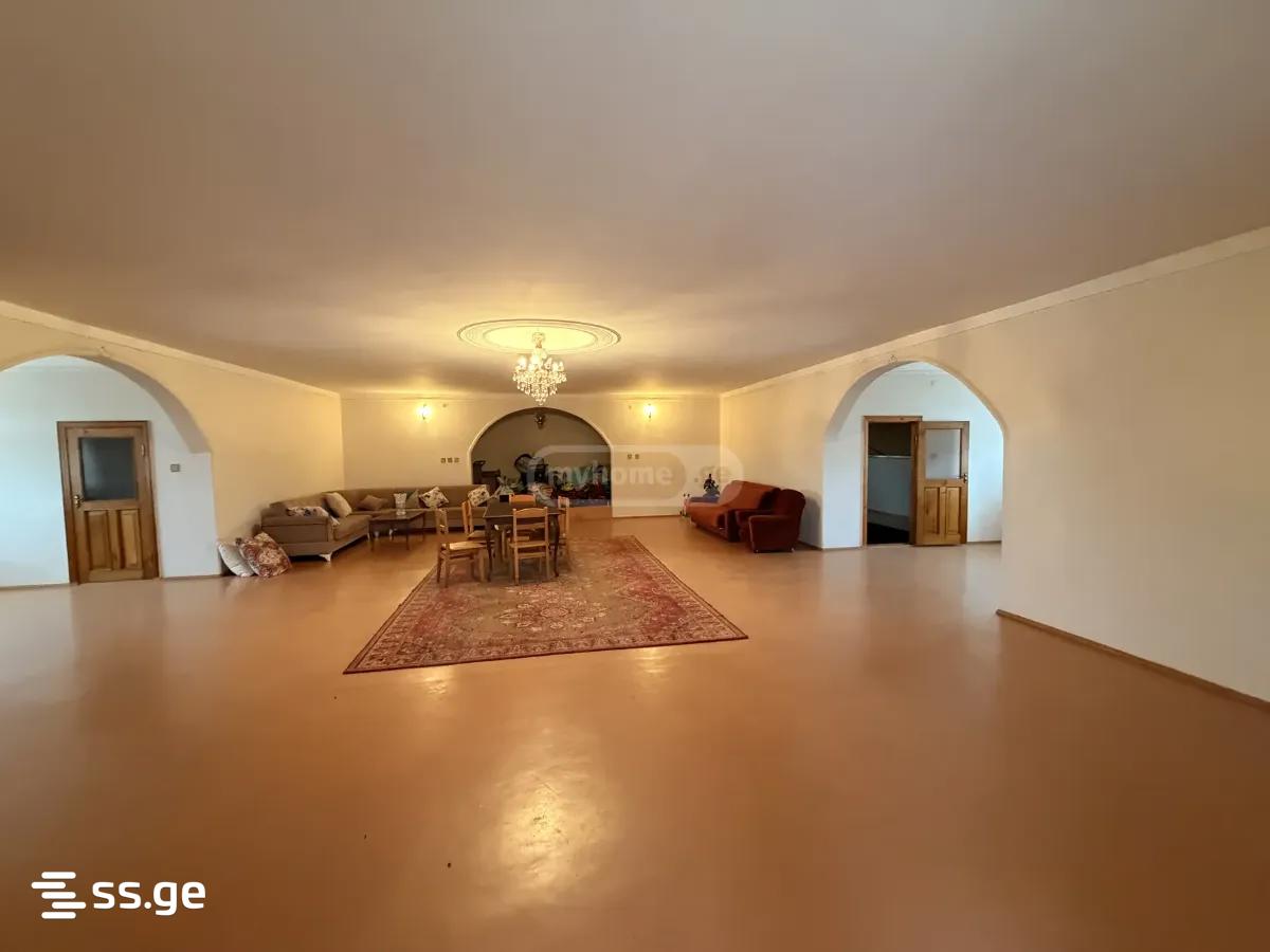 9 Room Private House For Sale view 7