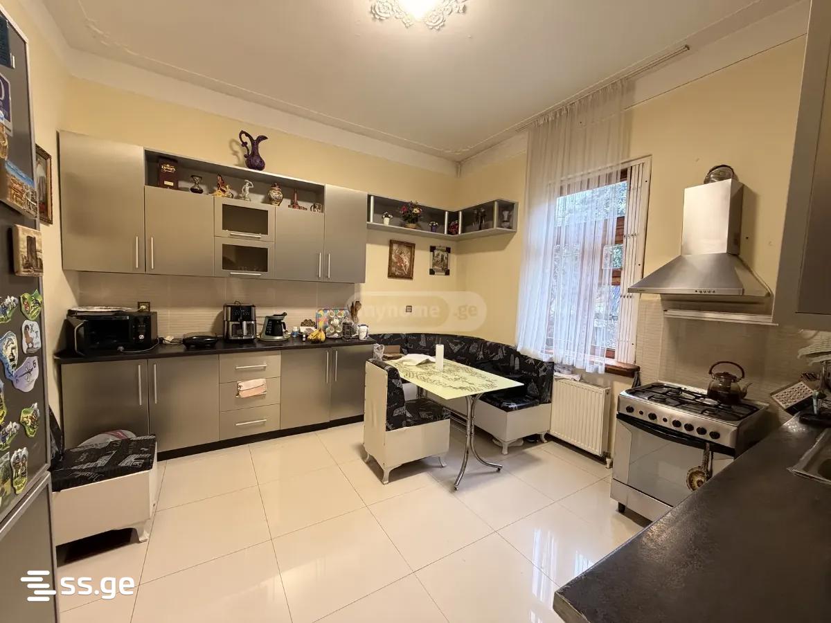 9 Room Private House For Sale view 11