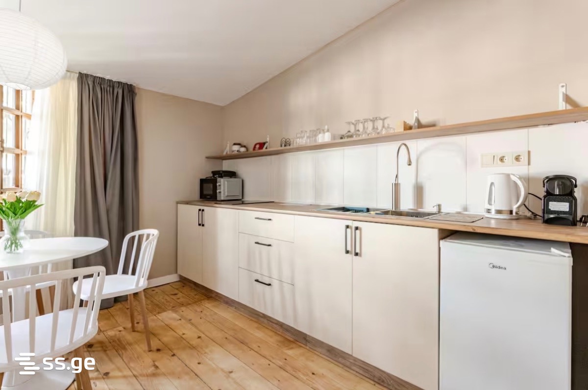 2 Room Flat Daily Rent. Sololaki view 5
