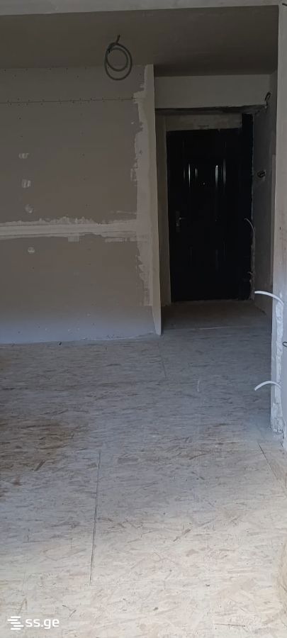 3 Room Flat For Sale, 2 of 4