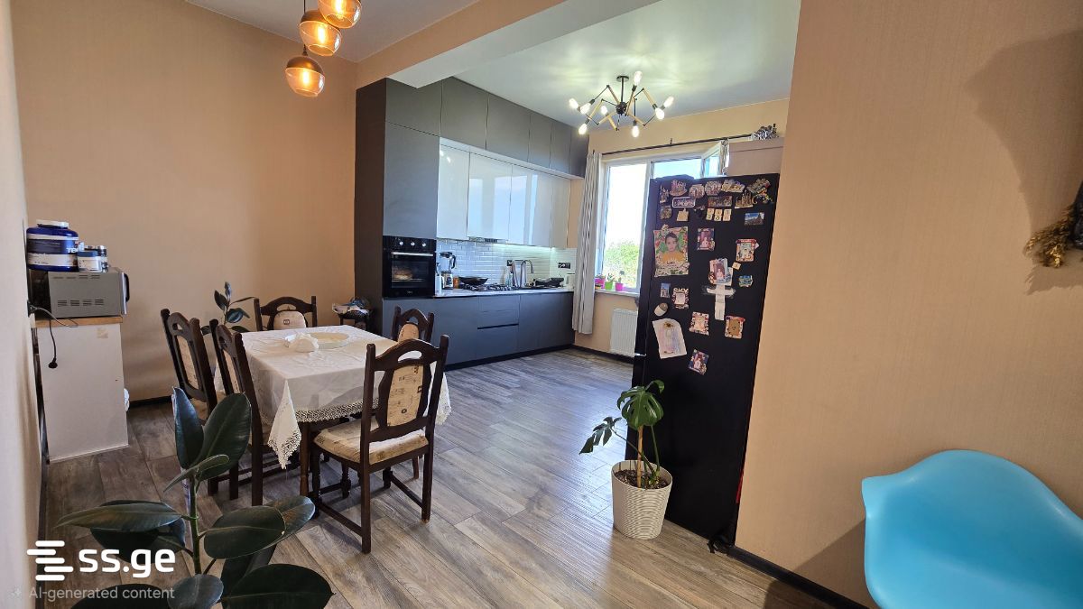 6 Room Private House For Sale view 4
