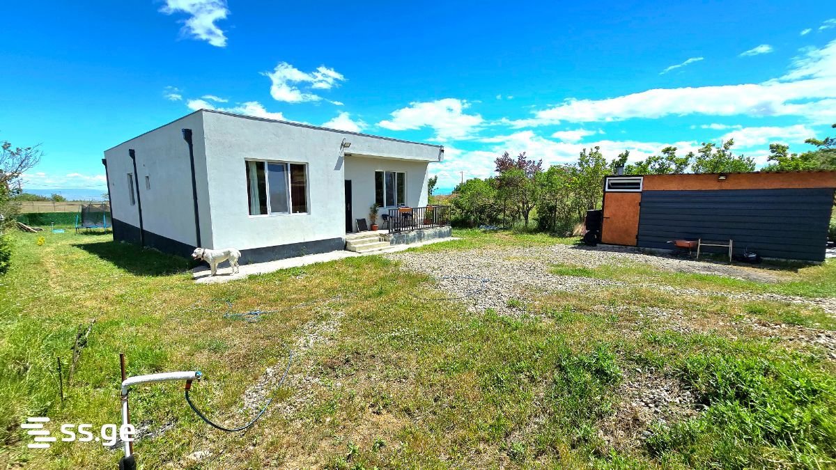 6 Room Private House For Sale view 12