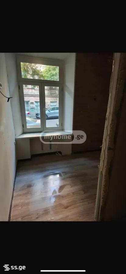 10 Room Hotel For Rent. Mtatsminda view 28