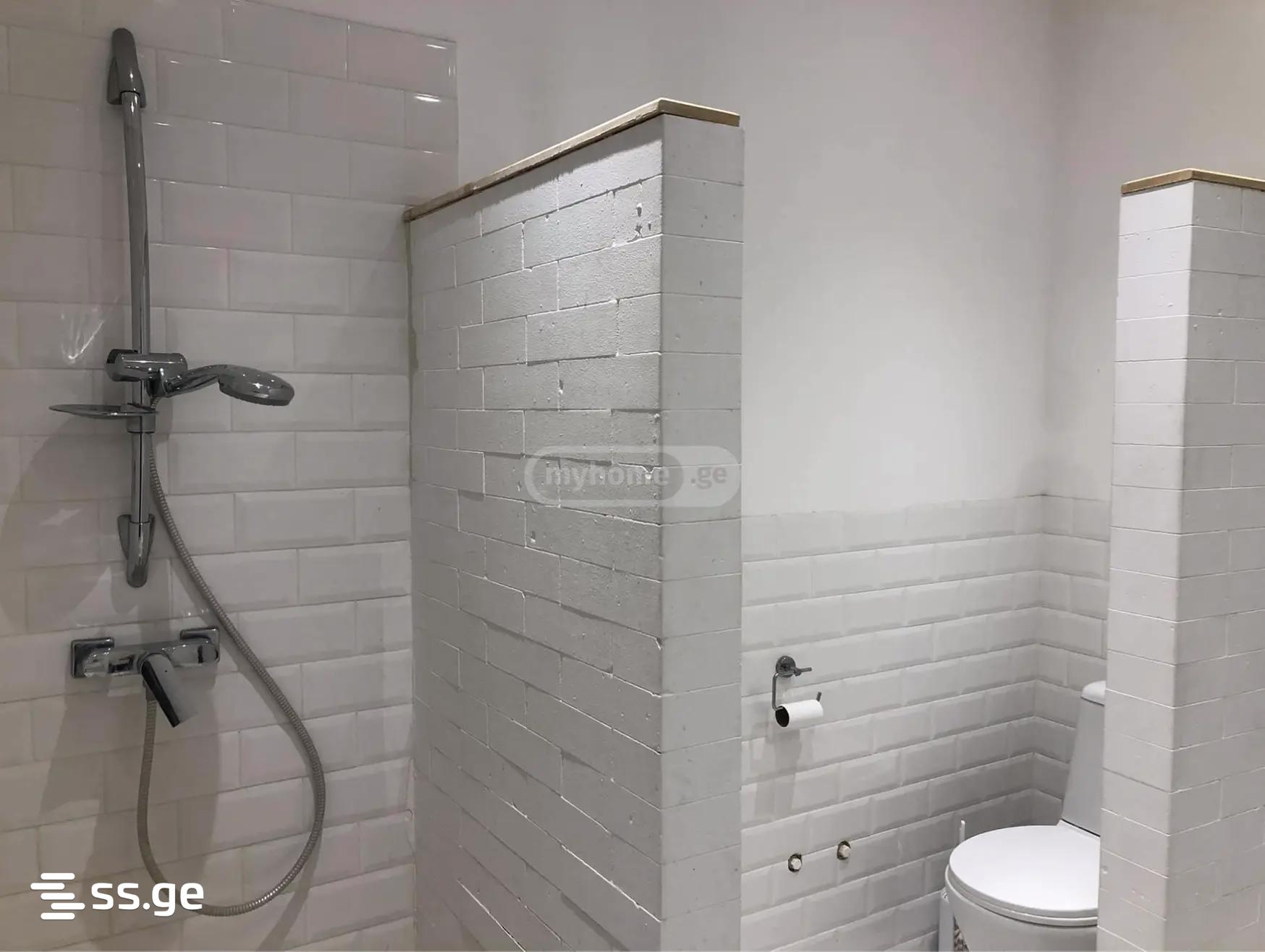 7 Room Private House For Sale view 13
