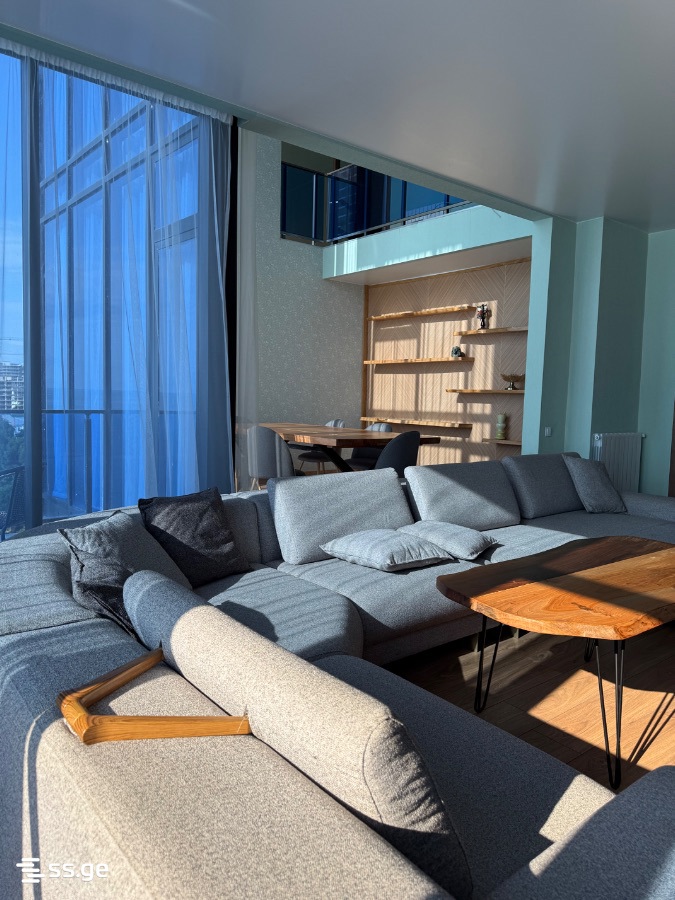 5 Room Flat For Rent. Makhindjauri view 2