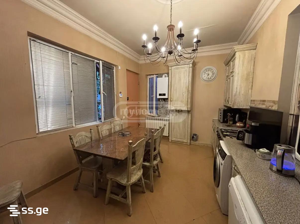 10 Room Private House For Sale view 7