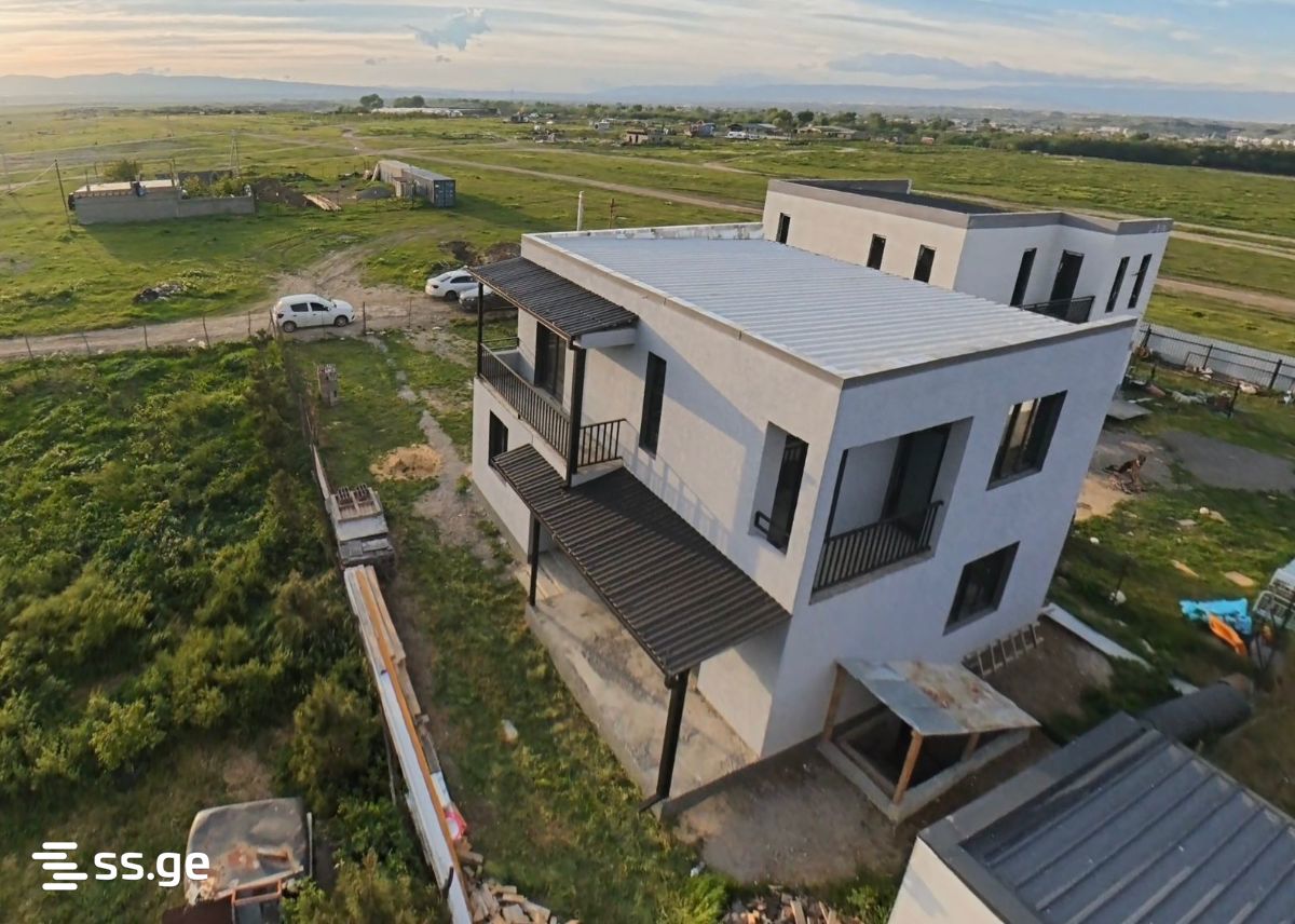 5 Room Private House For Sale view 7