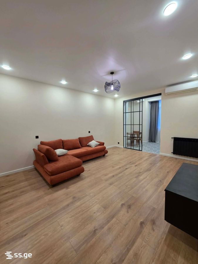 3 room Flat For Sale. Saburtalo - Vista 2