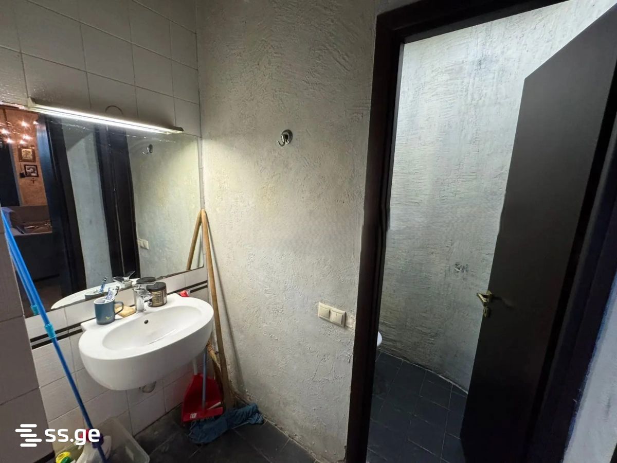 4 room Flat For Sale. Vake – další