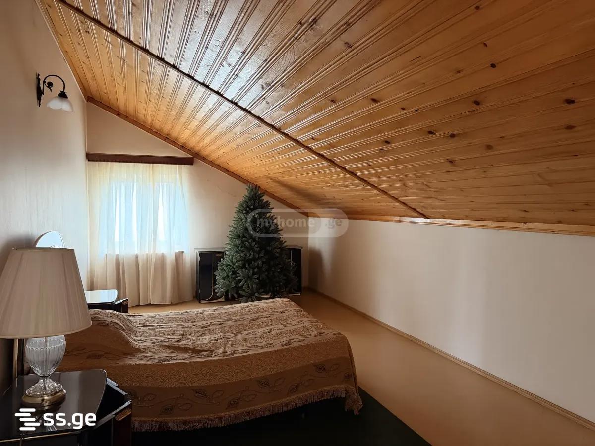 9 Room Private House For Sale view 13