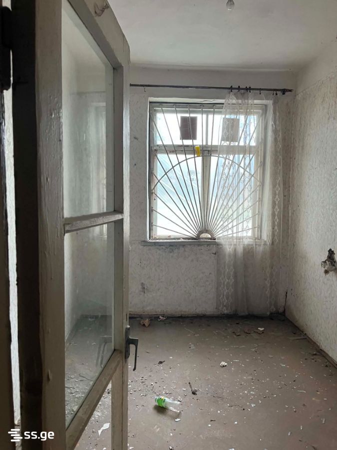 3 Room Flat For Sale view 8