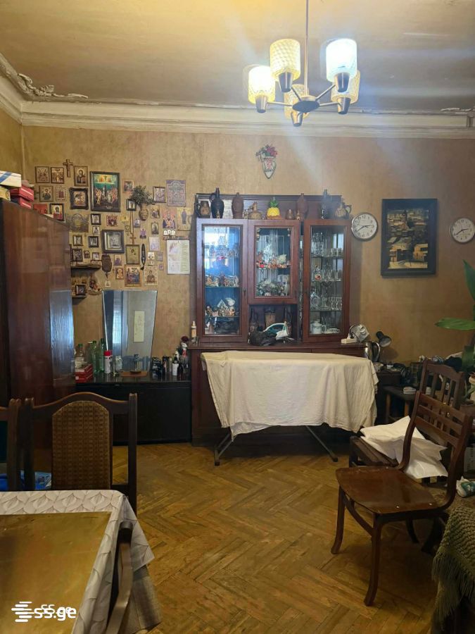3 room Flat For Sale. Chugureti - Mehr