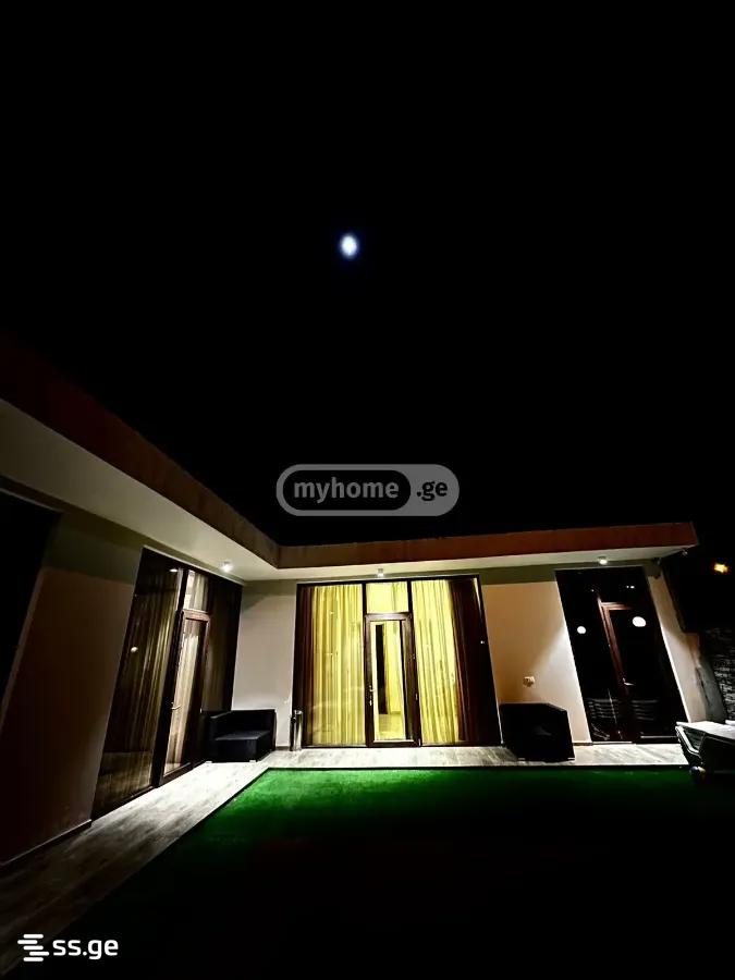 10 Room Private House For Sale view 3
