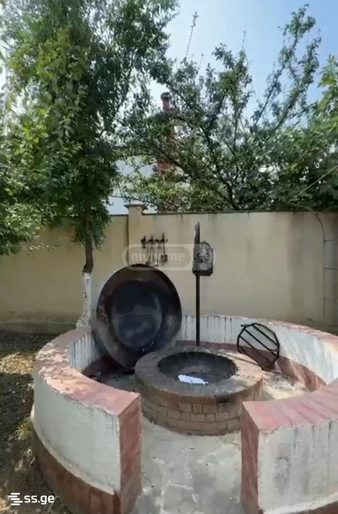 7 Room Private House For Sale view 13