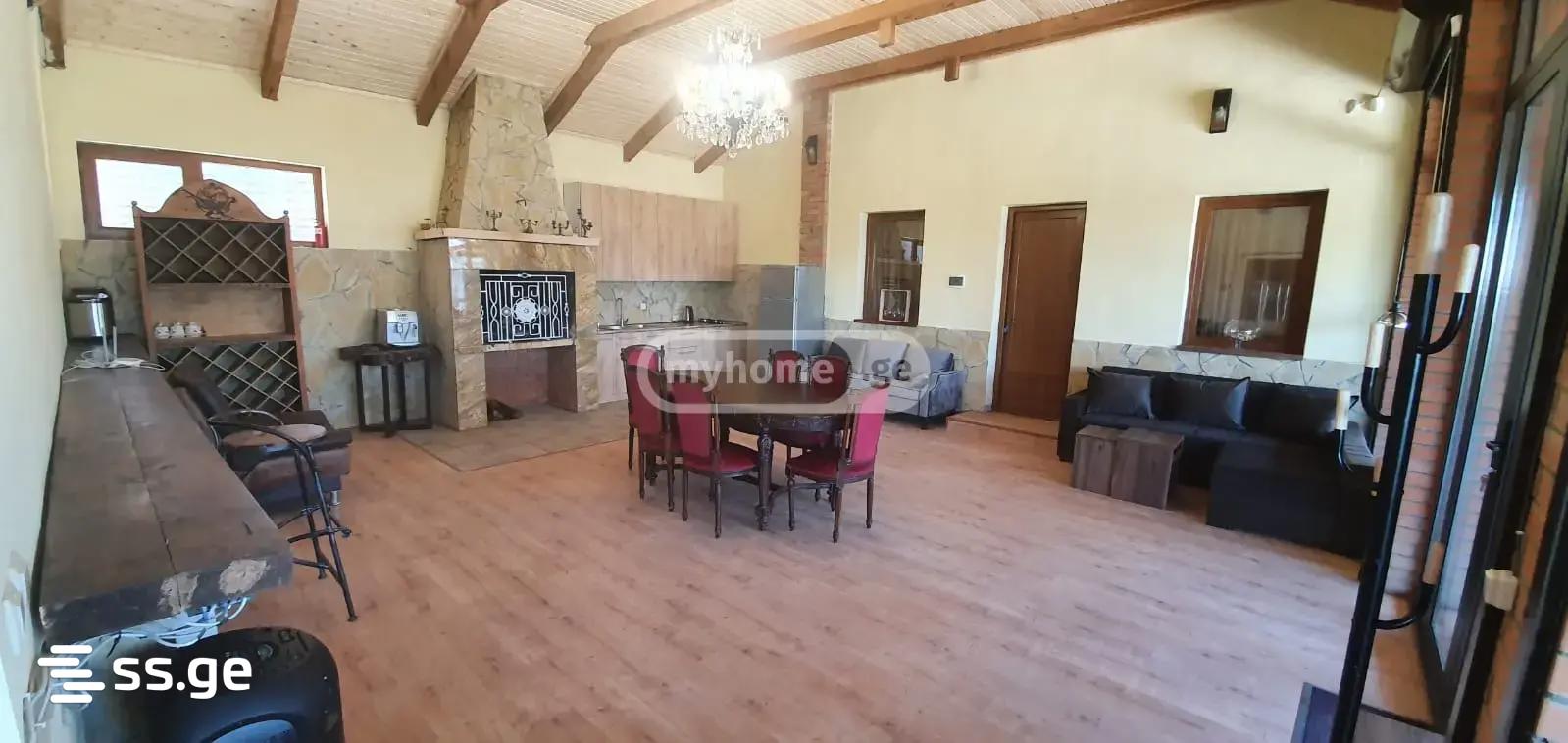 3 Room Private House Daily Rent. Tabakhmela view 6