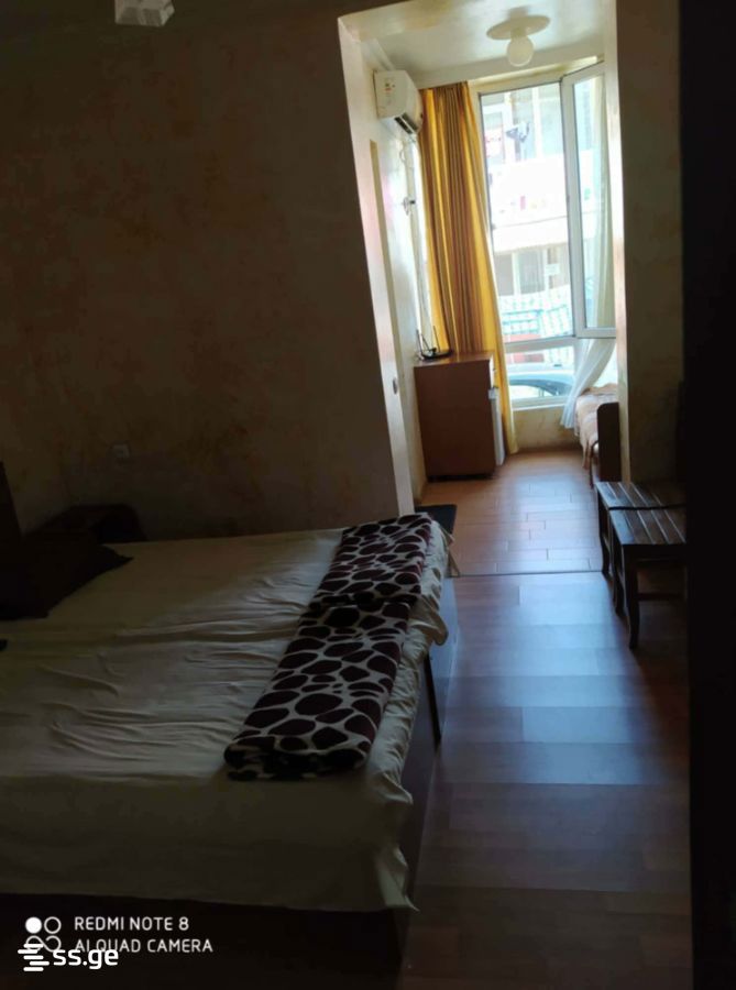 2 Room Flat Daily Rent. Ureki view 6