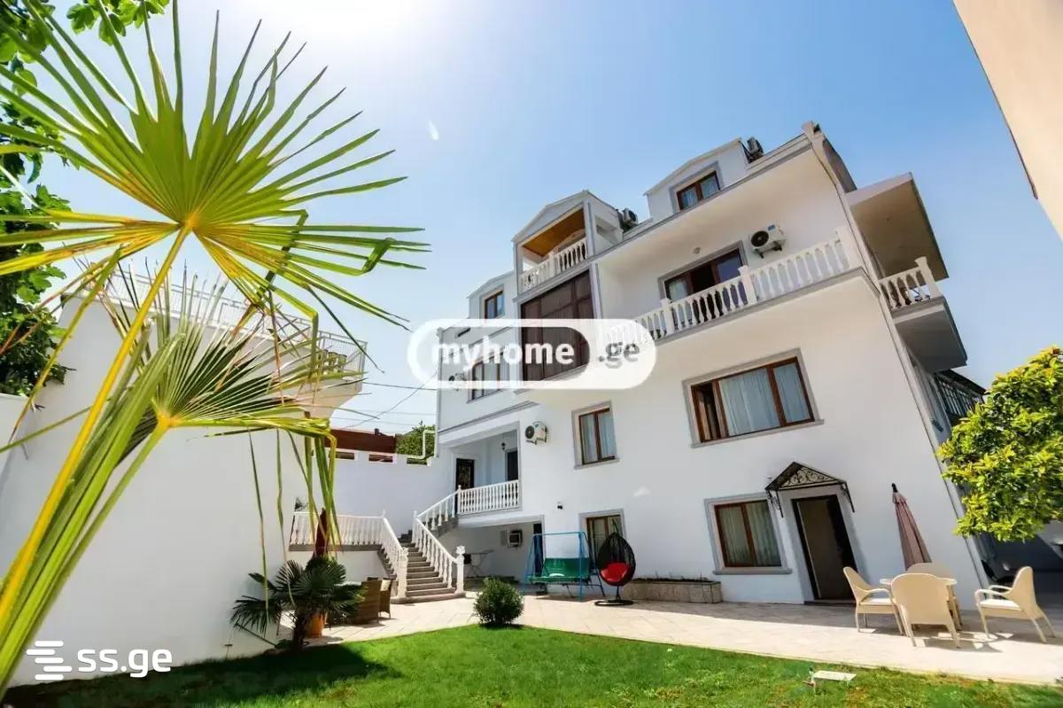 10 Room Hotel For Rent. Chugureti view 17