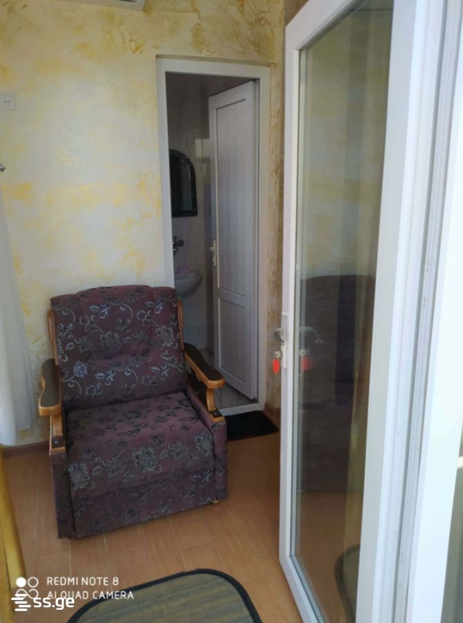 2 Room Flat Daily Rent. Ureki view 1