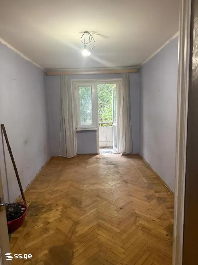 3 room Flat For Sale. Didube - Widok 2